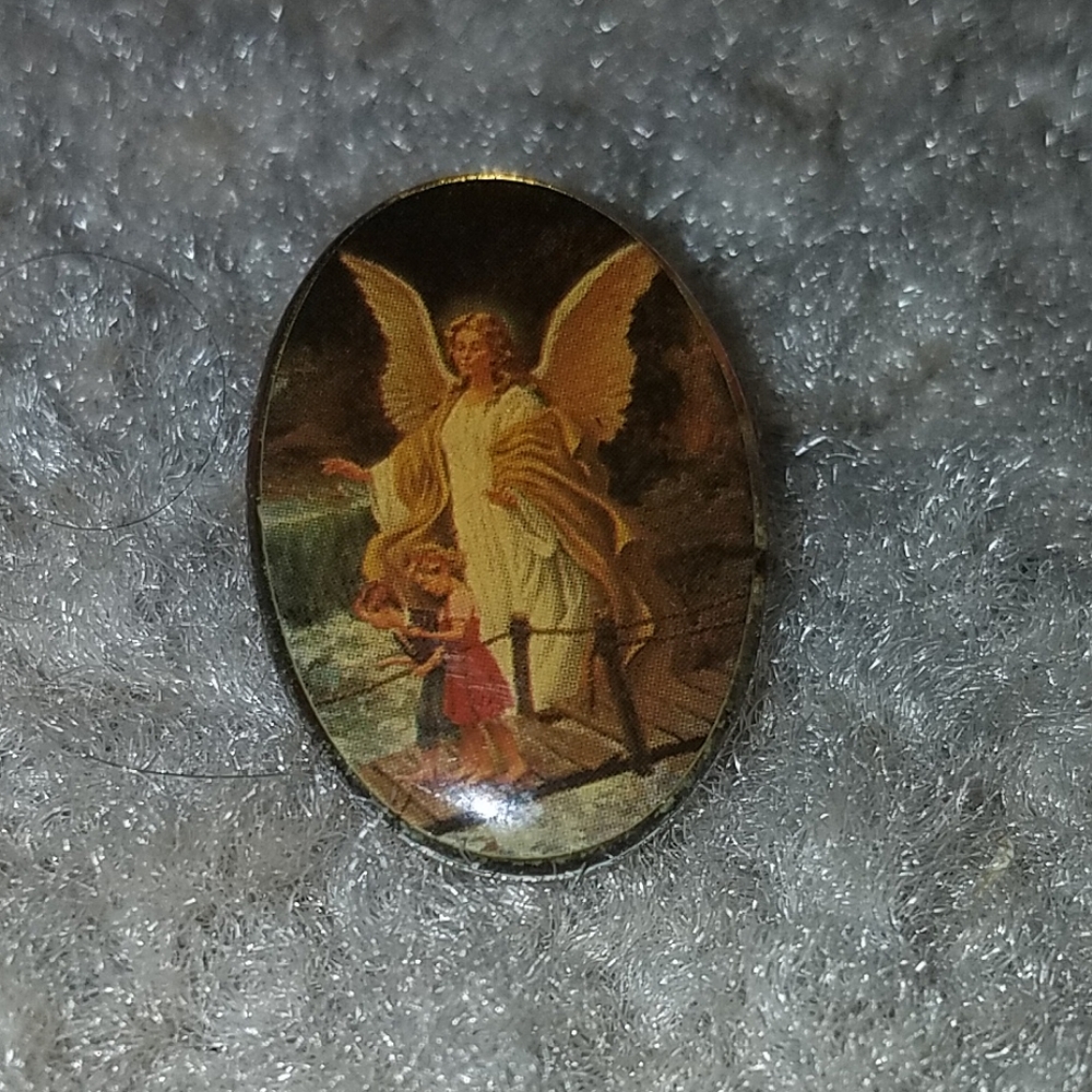 Angel Pin